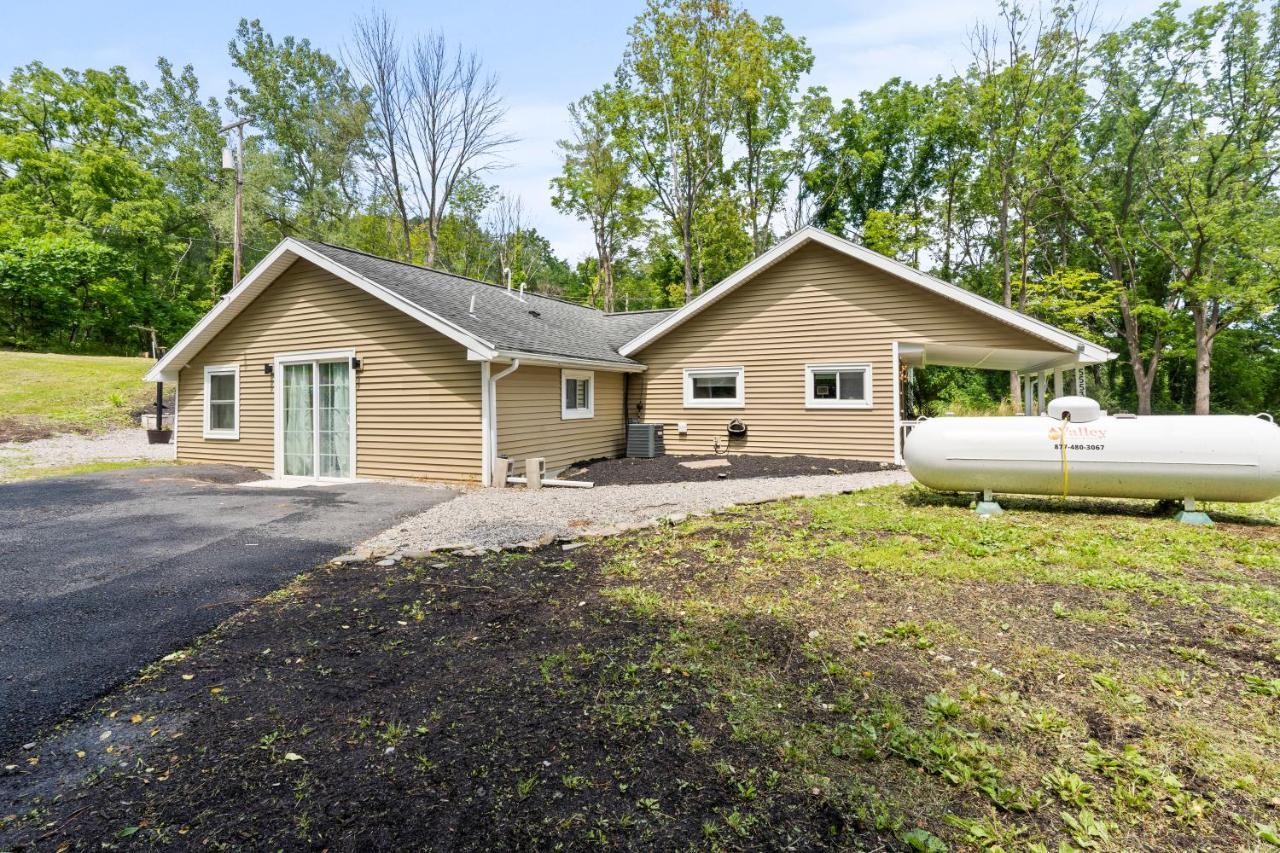 The Modern Forge Ny, Honeoye Lake Exterior foto